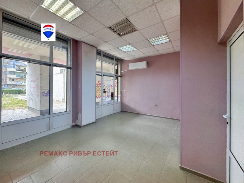 Προς ενοικίαση  Κατάστημα Ρυσε , ΤΣενταρ , 32 τ.μ | 80060728
