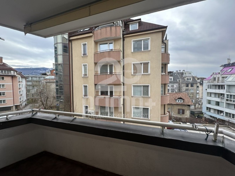 Дава под наем 3-СТАЕН, гр. София, Лозенец, снимка 16 - Апартаменти - 53589064