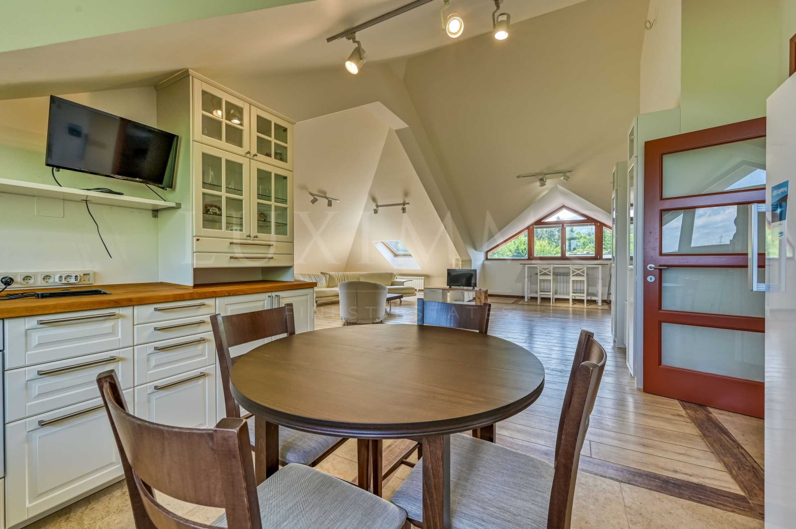 Дава под Наем 3-СТАЕН | Imot.bg — изображение 1