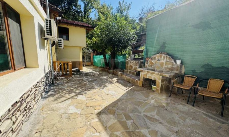 Дава под наем КЪЩА, гр. Велико Търново, Варуша, снимка 3 - Къщи - 52439302