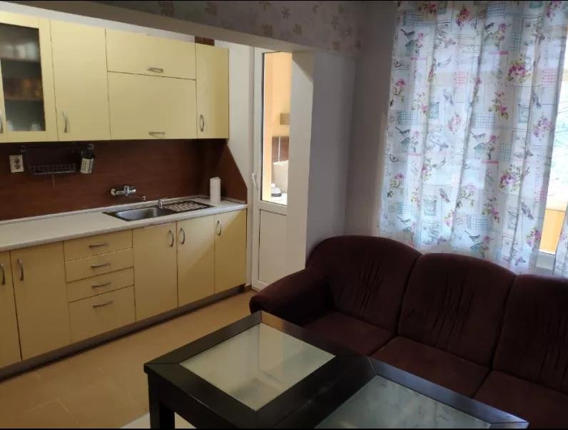 Kiadó  1 hálószoba Varna , Centar , 56 négyzetméter | 98445407