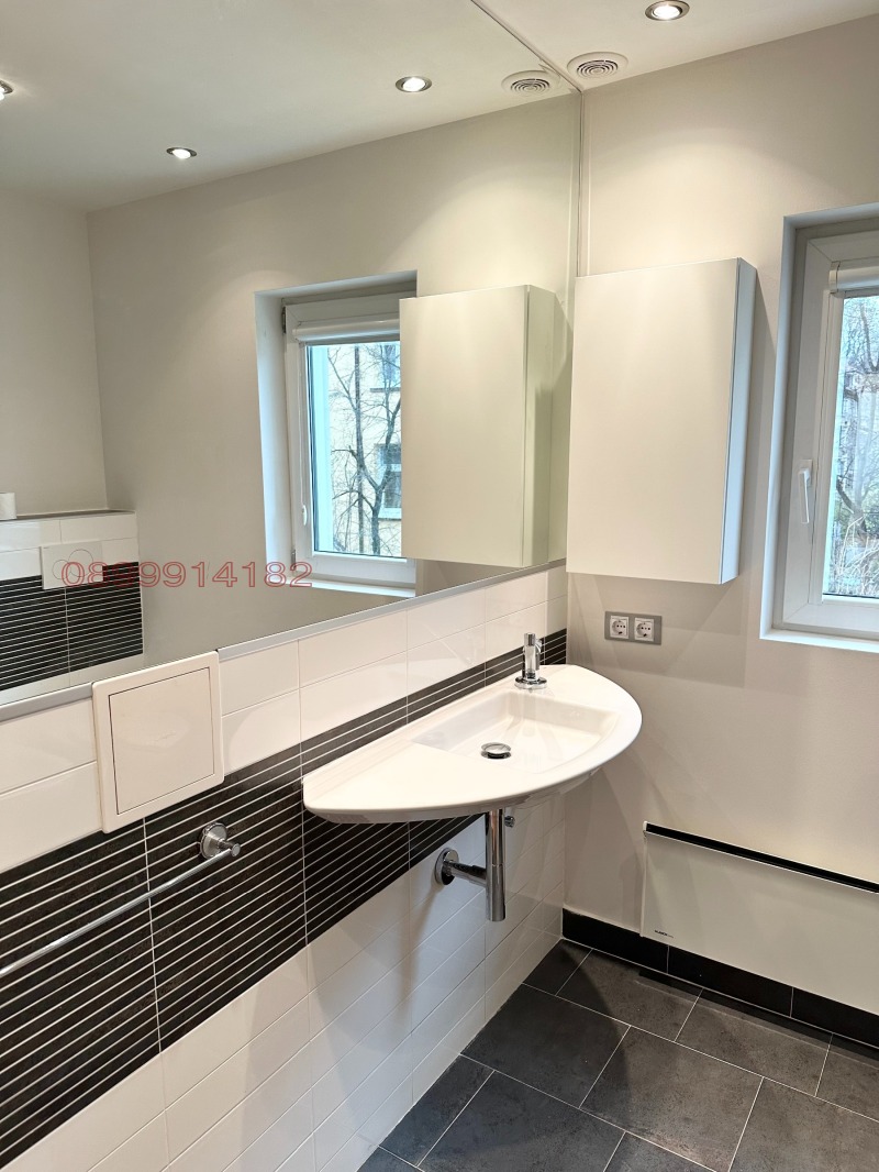 Дава под наем 3-СТАЕН, гр. София, Оборище, снимка 8 - Апартаменти - 52500211