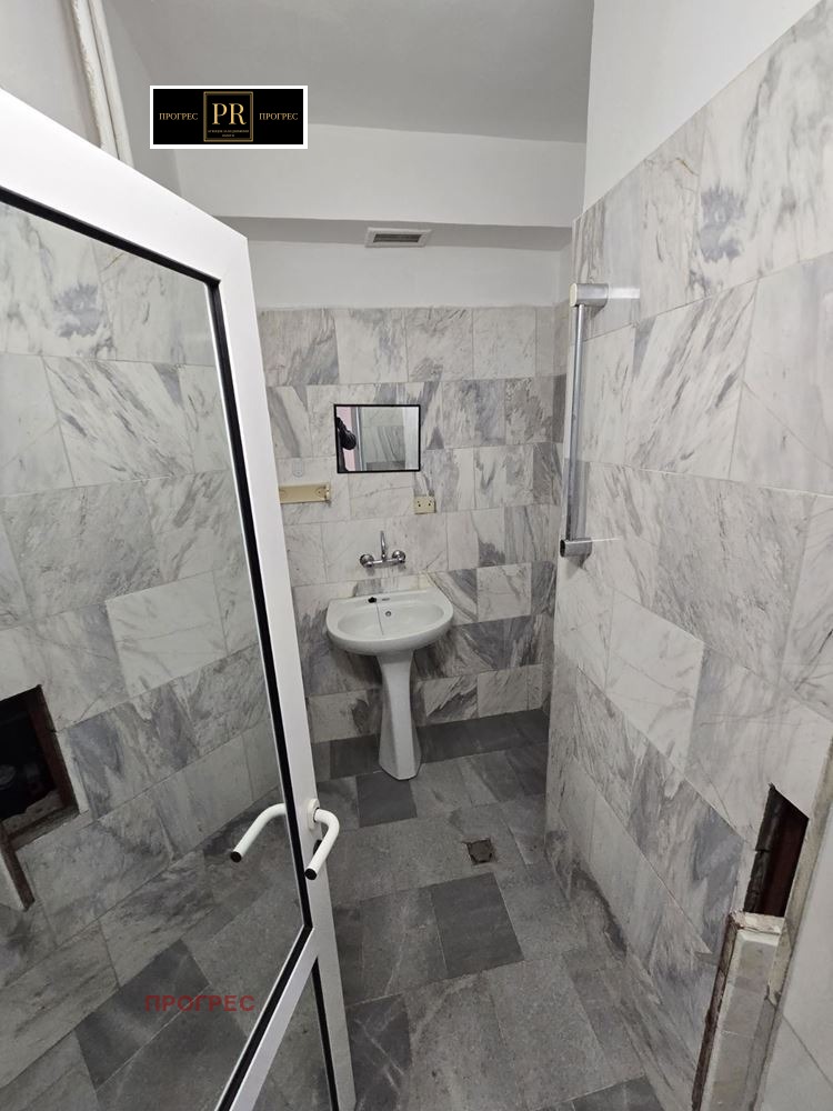 Дава под наем ОФИС, гр. Пловдив, Южен, снимка 16 - Офиси - 52650066