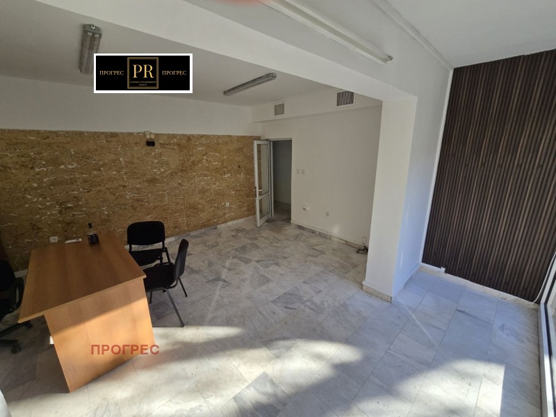 Дава под наем ОФИС, гр. Пловдив, Южен, снимка 11 - Офиси - 52650066