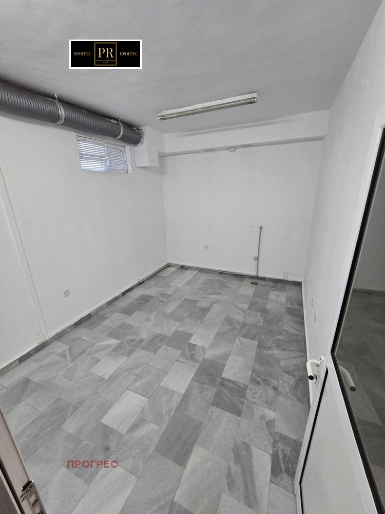 Дава под наем ОФИС, гр. Пловдив, Южен, снимка 15 - Офиси - 52650066