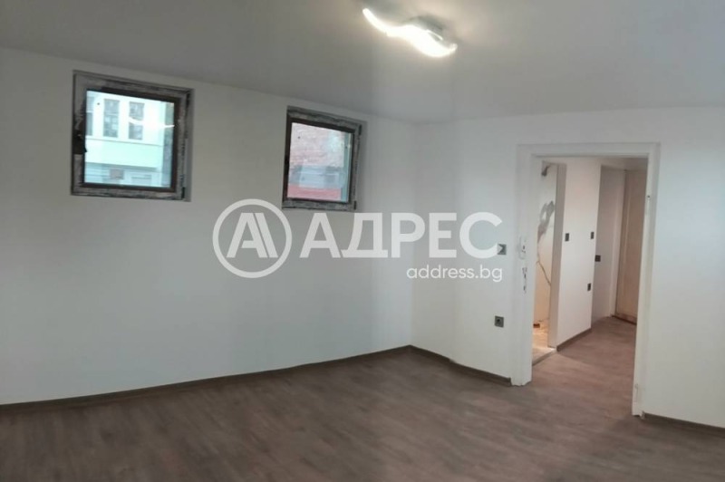 Дава под Наем ОФИС в град Габрово, Център - 116 кв.м / 460 € » 899.68 лв., АДРЕС НЕДВИЖИМИ ИМОТИ