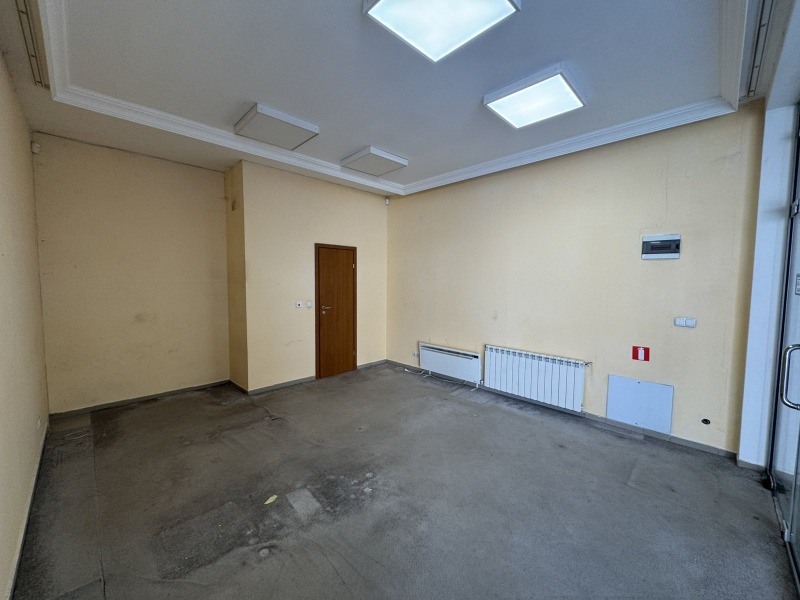 Дава под Наем МАГАЗИН в град София, Център - 31 кв.м / 400 € » 782.33 лв., БЕСТ СЕЛЪРС БЪЛГАРИЯ ООД