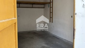 För uthyrning Garage