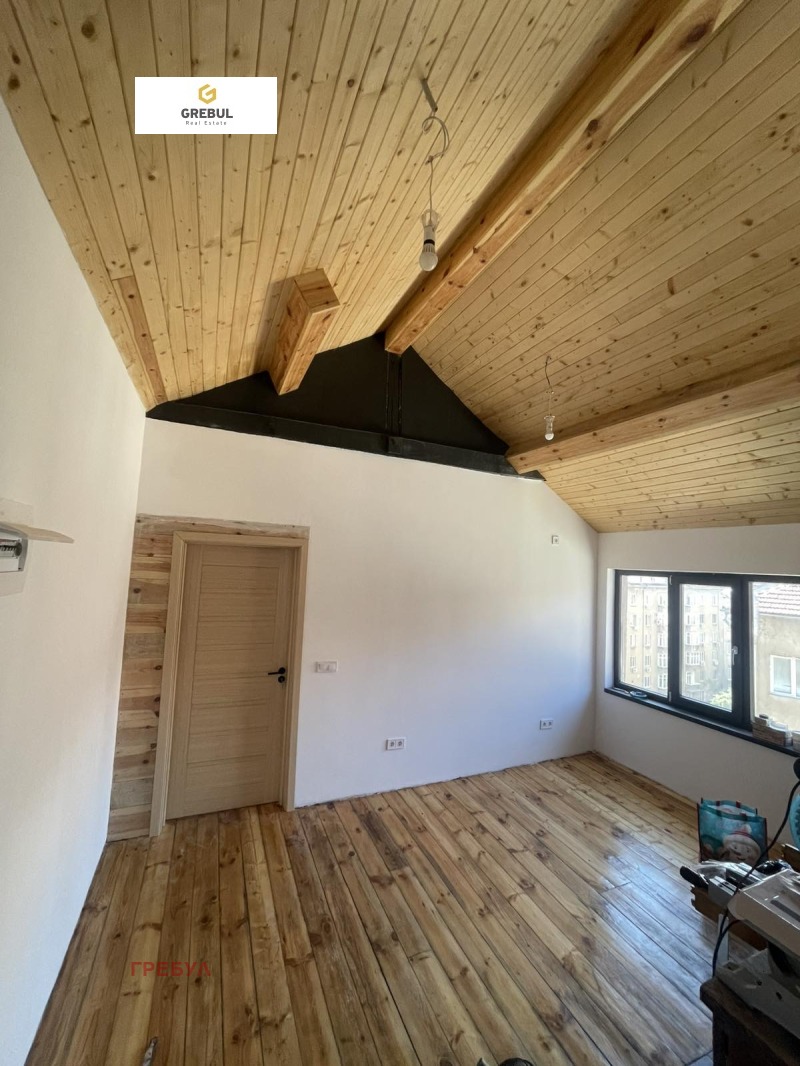 A louer  Bureau Sofia , Tsentar , 45 m² | 87865039