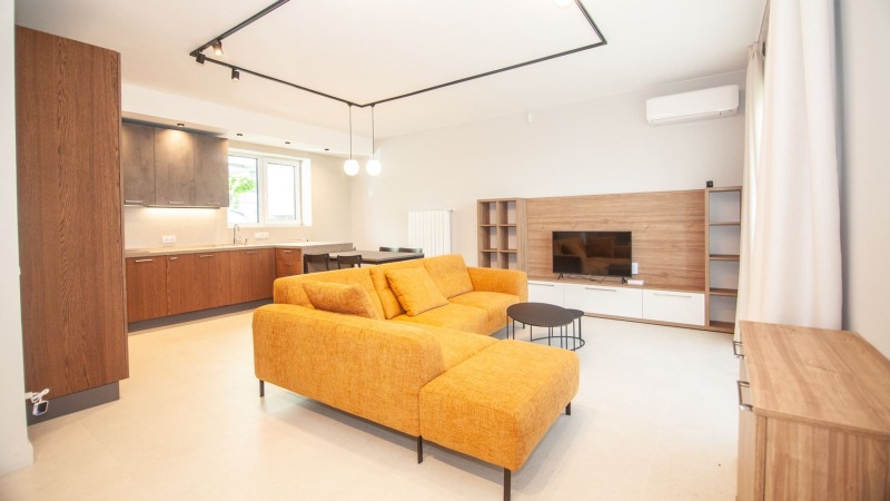 В оренду  Будинок София , Лозен , 177 кв.м | 76821752
