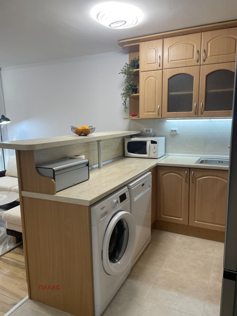 Дава под наем 2-СТАЕН, гр. Бургас, Славейков, снимка 3 - Апартаменти - 52630018