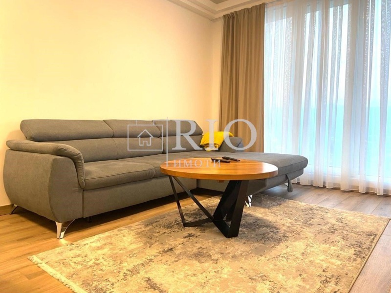 Te huur  2 slaapkamers Plovdiv , Tsentar , 90 m² | 49599839