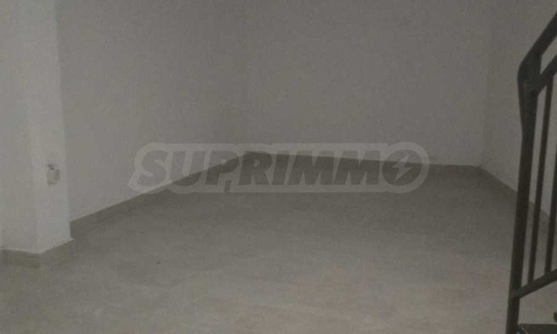 Дава под наем МАГАЗИН, гр. Банско, област Благоевград, снимка 2 - Магазини - 52705150