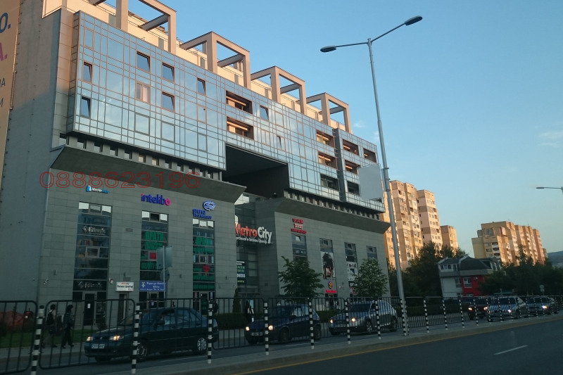Дава под Наем СКЛАД в град София, Младост 3 - 50 кв.м / 235 € » 459.62 лв.