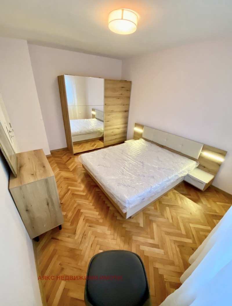 Vuokrattavana  2 makuuhuonetta Sofia , Iztok , 73 neliömetriä | 59833953 - kuva [3]
