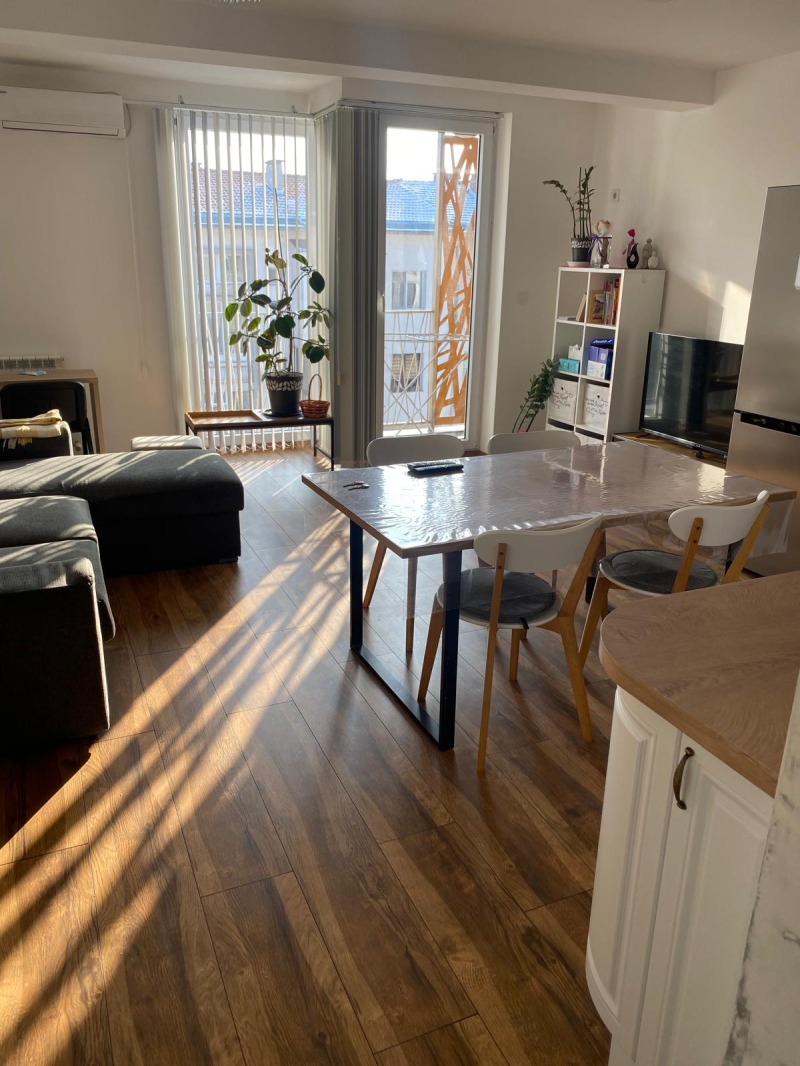 Дава под наем 3-СТАЕН, гр. Плевен, Идеален център, снимка 16 - Апартаменти - 53428979