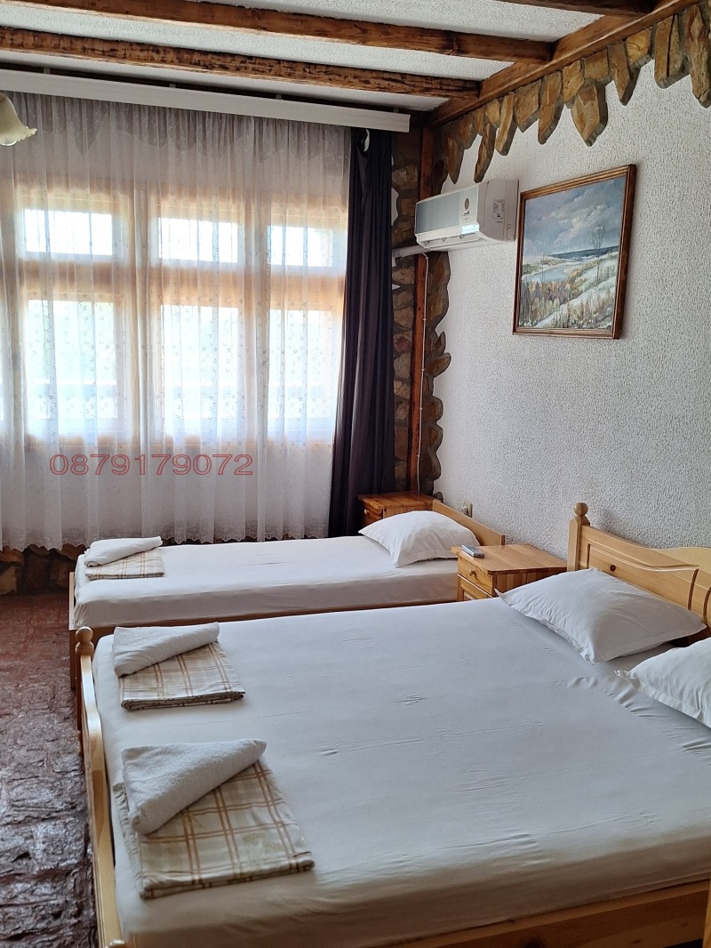 Vuokrattavana  Huvila Varna , Galata , 600 neliömetriä | 57941460 - kuva [12]