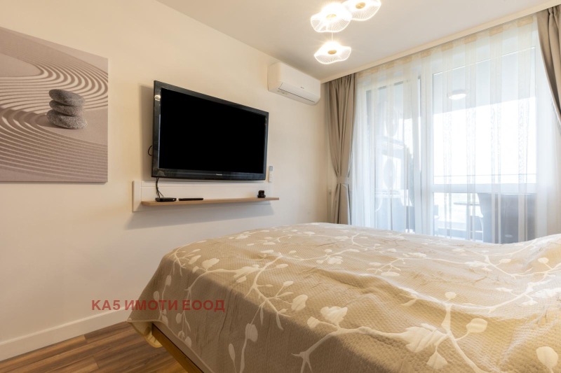 Дава под наем  2-стаен град София , Гоце Делчев , 72 кв.м | 35090763 - изображение [12]