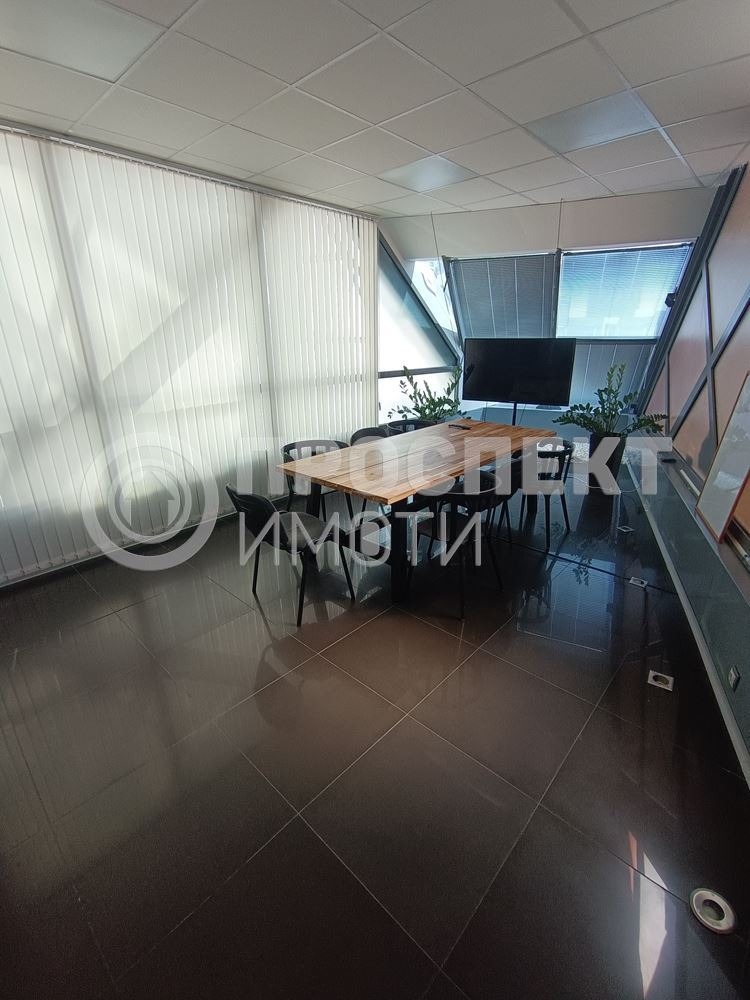 Под наем ОФИС, град Пловдив, Център • 1060 € • 72986557 — Holmes.bg