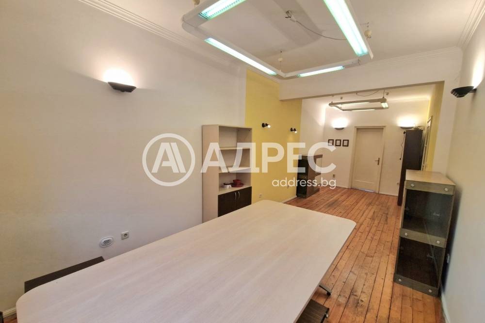 Дава под наем ОФИС, гр. София, Център