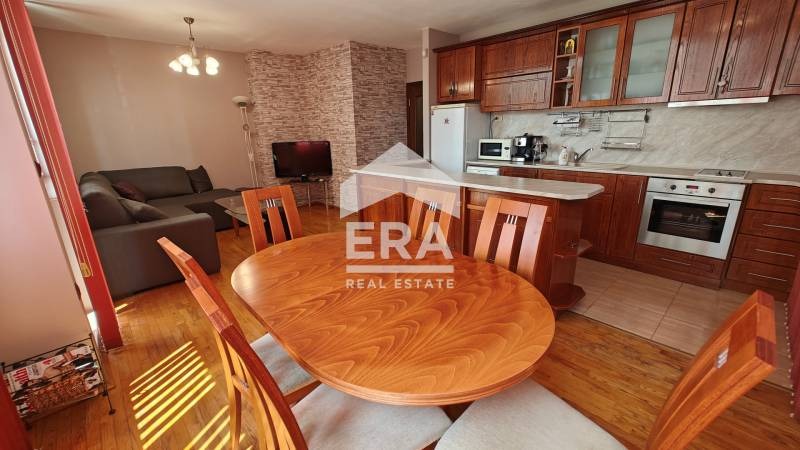 Дава под наем  3-стаен град Шумен , Пазара , 88 кв.м | 90860691