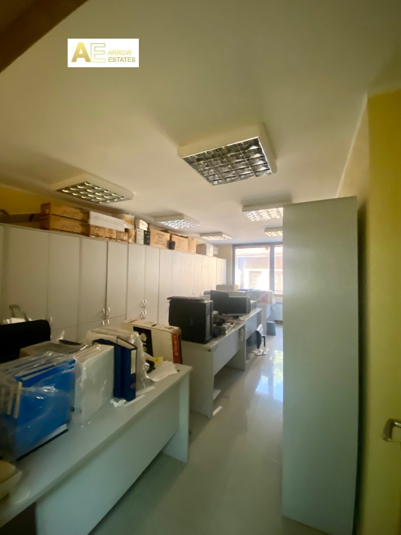 De inchiriat  Birou Sofia , Țentâr , 280 mp | 82532068 - imagine [12]