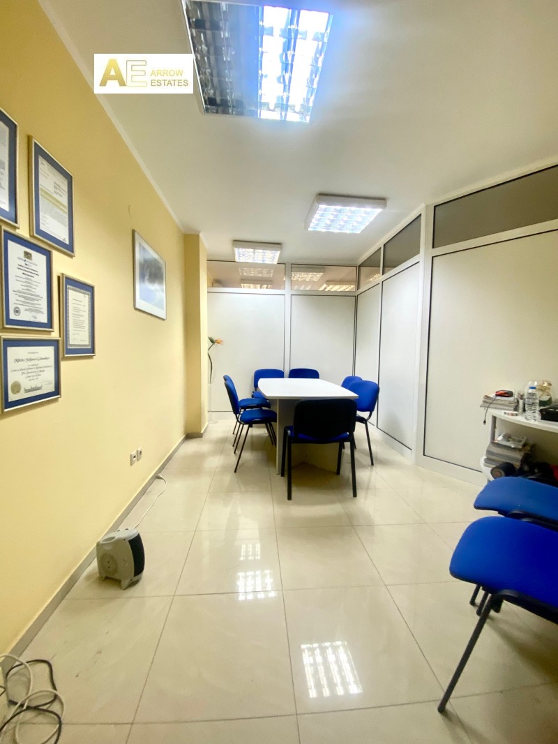 De inchiriat  Birou Sofia , Țentâr , 280 mp | 82532068 - imagine [2]