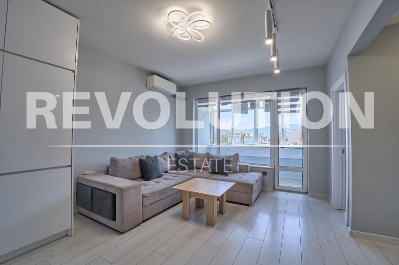 Дава под нем  2-стаен, град Пловдив, Каменица 2 •  613 € • ID 72978385 — holmes.bg - [1] 