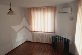 1 dormitorio Tri chuchura - sever, Stara Zagora 6