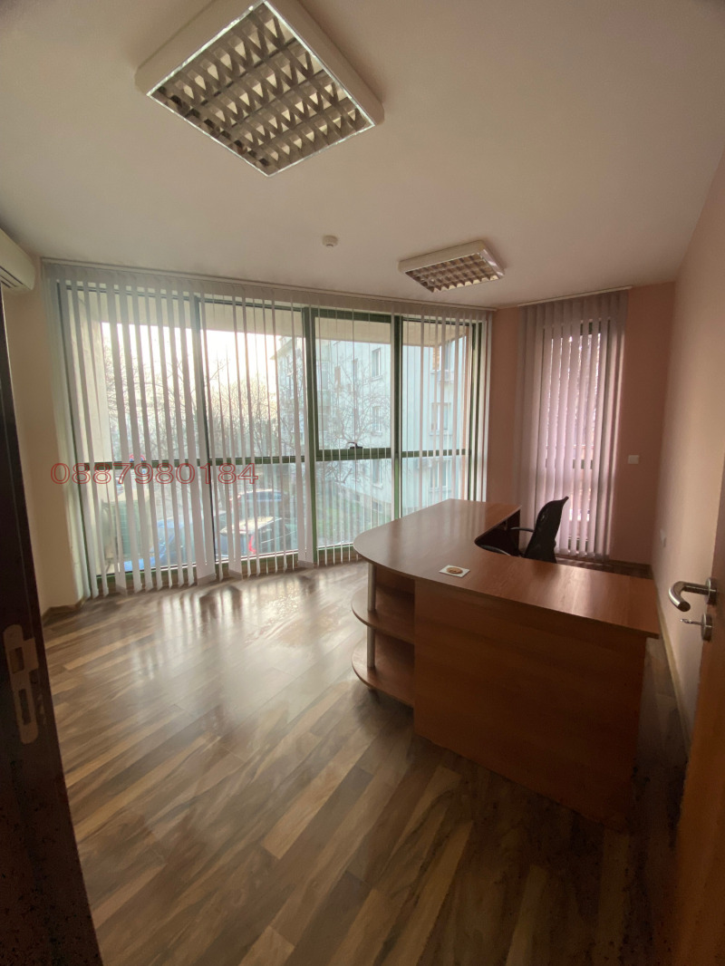 Дава под наем ОФИС, гр. Варна, Бизнес хотел, снимка 5 - Офиси - 53426668