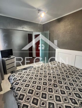 1 chambre Kolhozen pazar, Varna 7