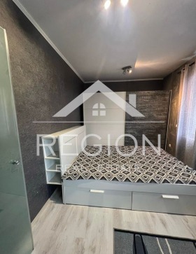 1 chambre Kolhozen pazar, Varna 8