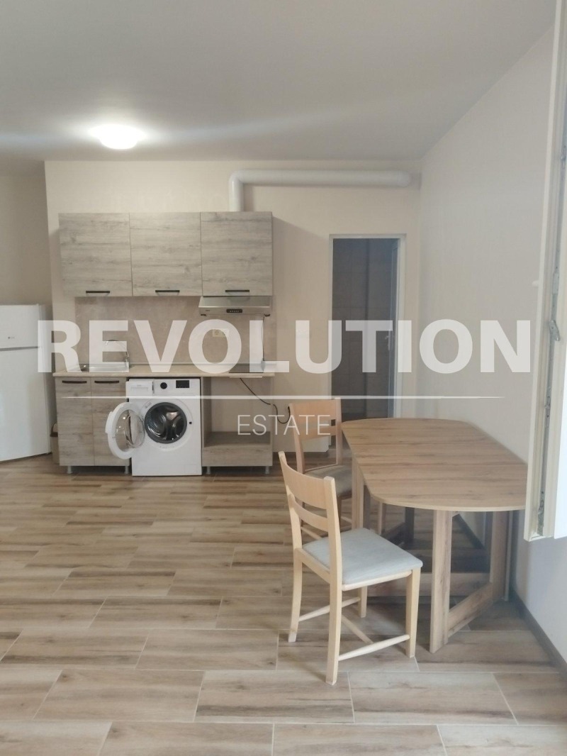 En renta  Estudio Plovdiv , Ostromila , 65 metros cuadrados | 52140557