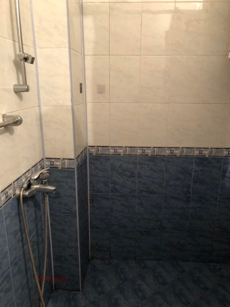 En renta  1 dormitorio Gabrovo , Tsentar , 70 metros cuadrados | 77489343 - imagen [8]