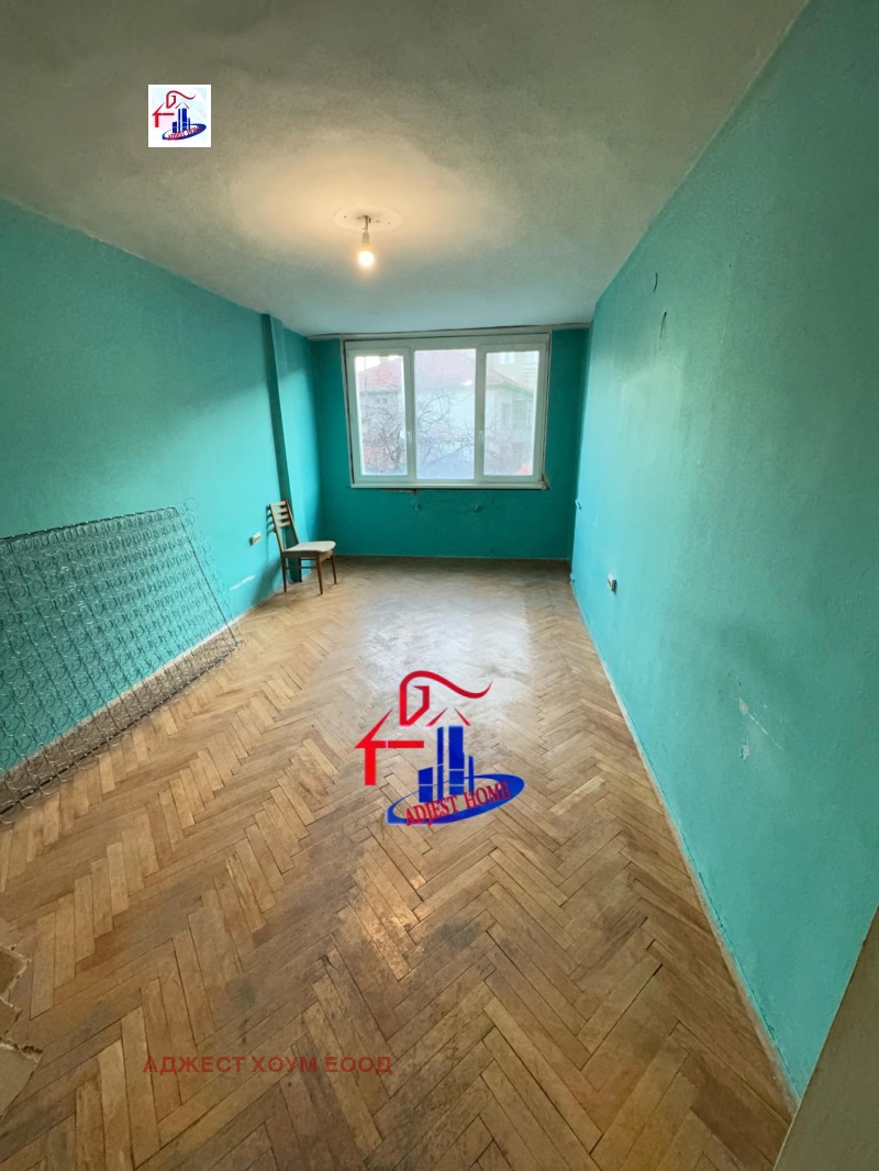 В аренду  2 спальни Шумен , Център , 96 кв.м | 98691277 - изображение [2]