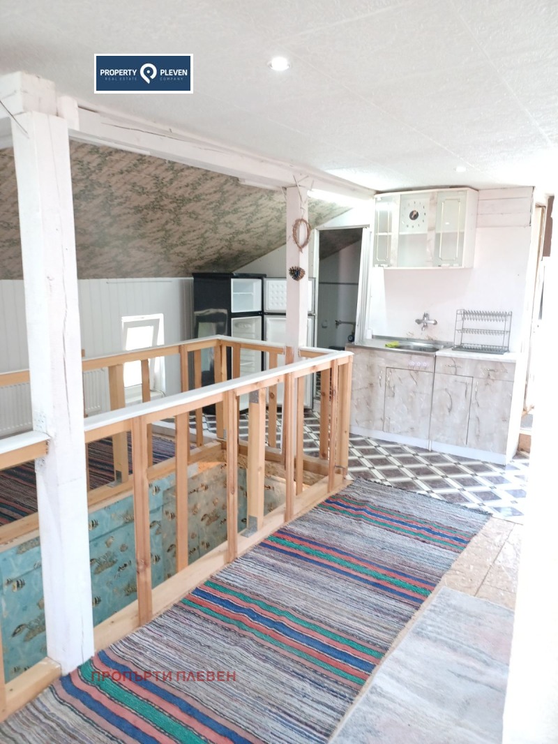 Дава под наем ЕТАЖ ОТ КЪЩА, гр. Плевен, Широк център, снимка 12 - Етаж от къща - 52644980