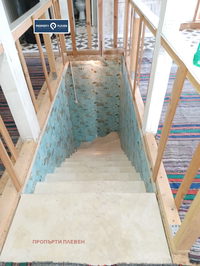Дава под наем ЕТАЖ ОТ КЪЩА, гр. Плевен, Широк център, снимка 13 - Етаж от къща - 52644980