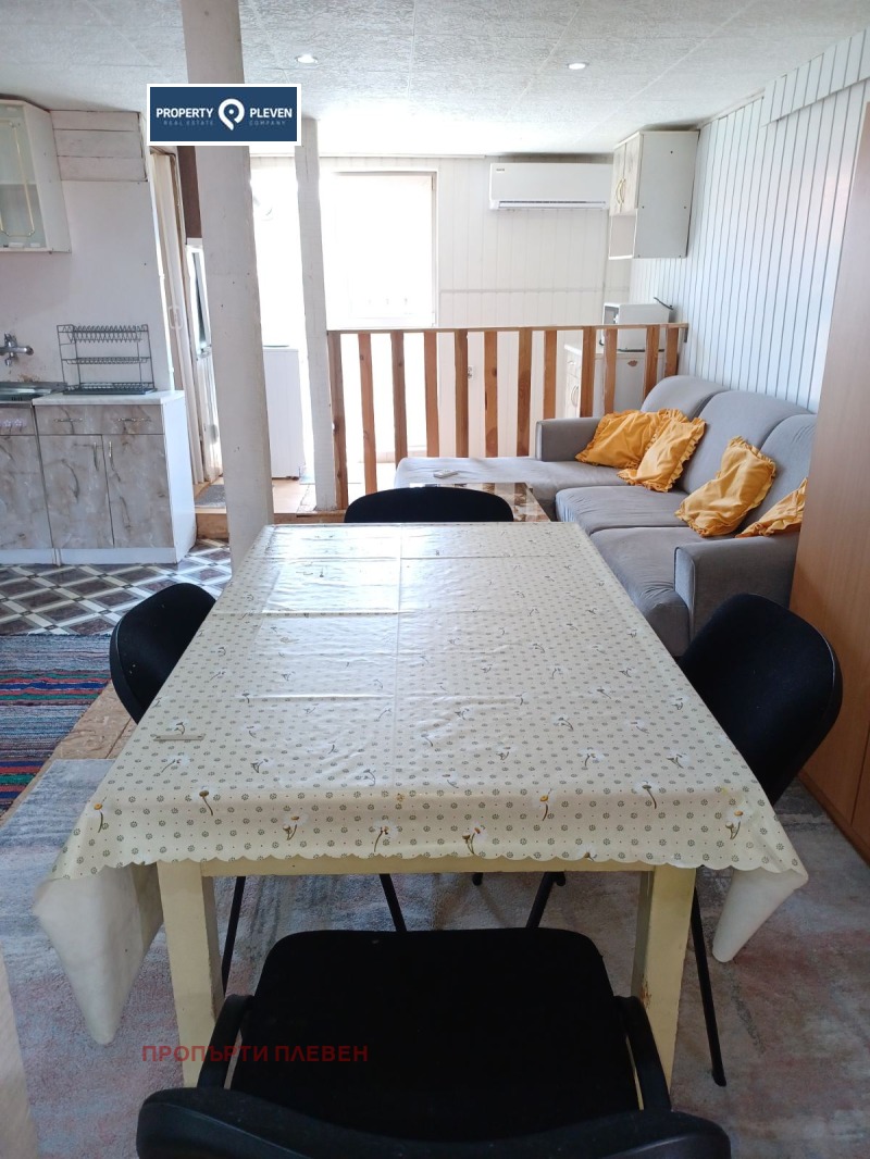 Дава под наем ЕТАЖ ОТ КЪЩА, гр. Плевен, Широк център, снимка 2 - Етаж от къща - 52644980
