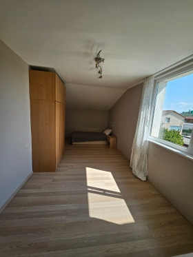    3- | Imot.bg    8