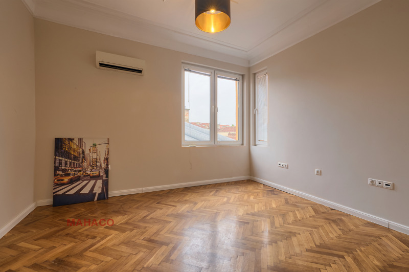 Дава под наем  4-стаен град София , Център , 145 кв.м | 27909073 - изображение [9]