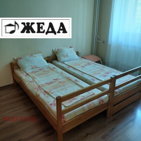 Studio Idealen tsentar, Pleven