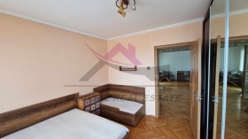 1 quarto Kolhozen pazar, Varna 4