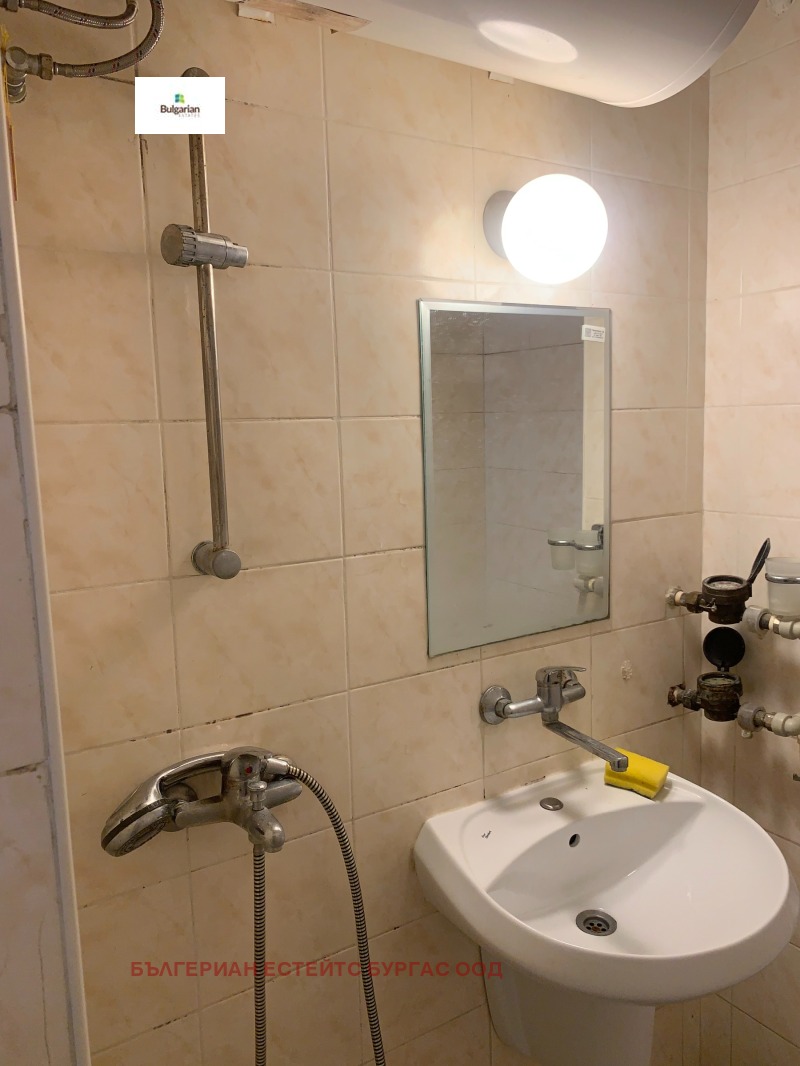 Дава под наем 3-СТАЕН, гр. Бургас, Славейков, снимка 13 - Апартаменти - 53518670