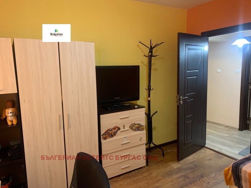 Дава под наем 3-СТАЕН, гр. Бургас, Славейков, снимка 11 - Апартаменти - 53518670