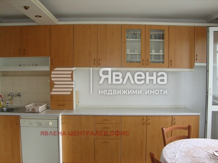 Дава под наем 3-СТАЕН, гр. София, Гоце Делчев, снимка 10 - Апартаменти - 53652275