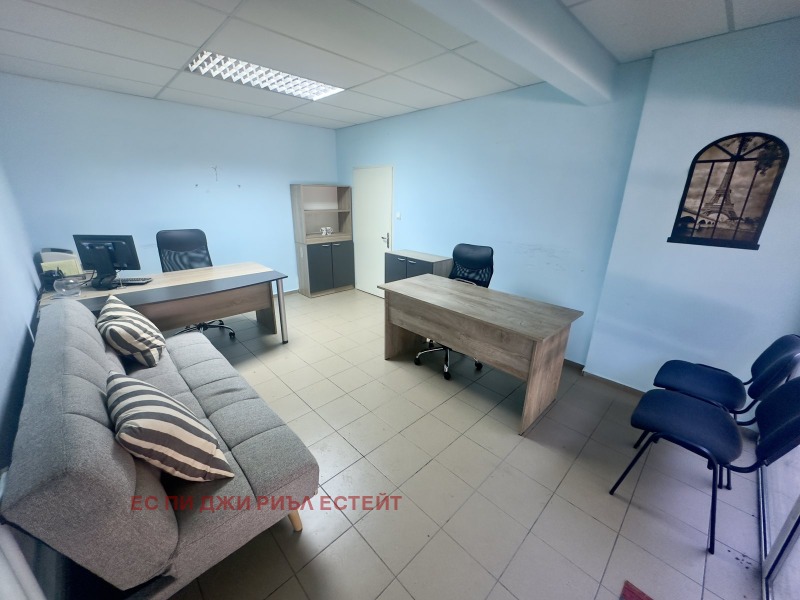 De inchiriat  Magazin Sofia , Serdica , 28 mp | 15114965
