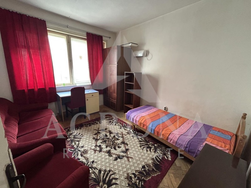 Дава под Наем 3-СТАЕН в град Пловдив, Център - 120 кв.м / 300 € » 586.75 лв., АКРОНА НЕДВИЖИМИ ИМОТИ