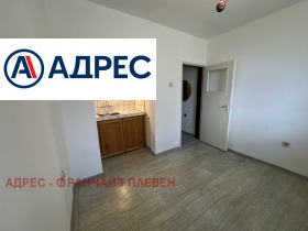 1-стаен град Плевен, Широк център 1