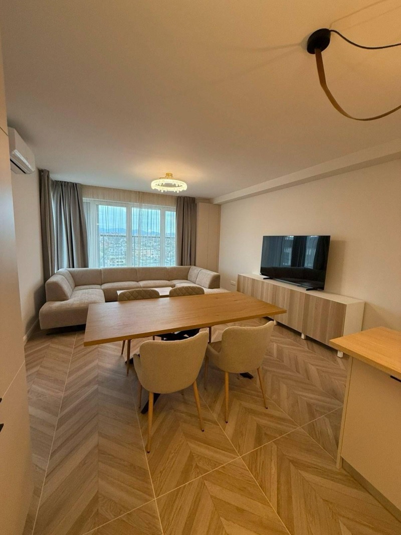 Kiadó  2 hálószobás Sofia , Vitosa , 120 négyzetméter | 17486489 - kép [2]