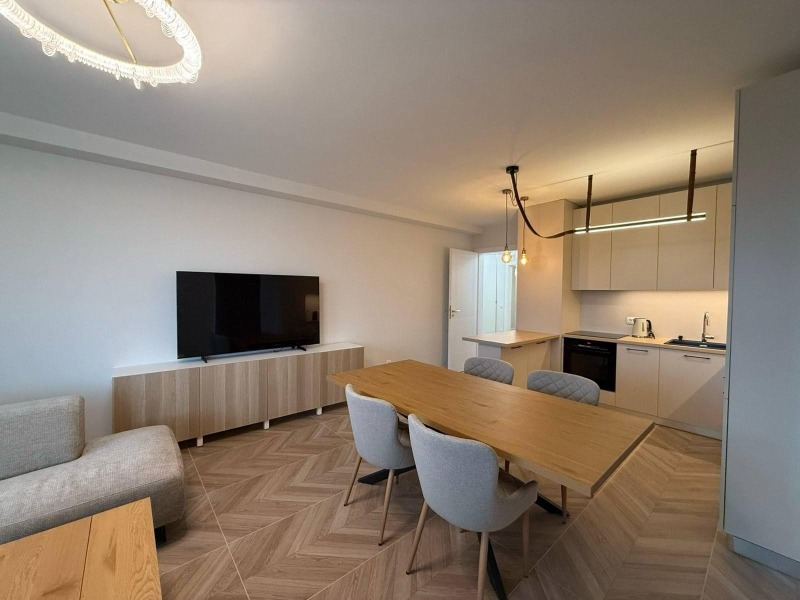 Kiadó  2 hálószobás Sofia , Vitosa , 120 négyzetméter | 17486489 - kép [4]